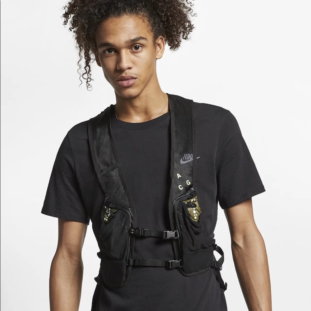 Nike Lab ACG Hydration Race Vest Size S/M NWT $130 - Picture 8 of 14